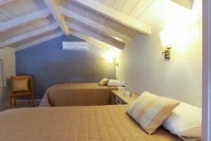 Family House bedroom with two single beds